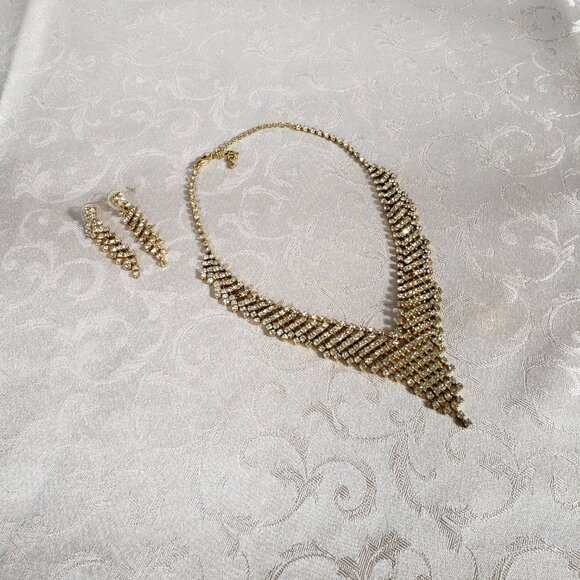 Vintage Rhinestone waterfall necklace & earrings set.  Stunning. - Picture 3 of 7